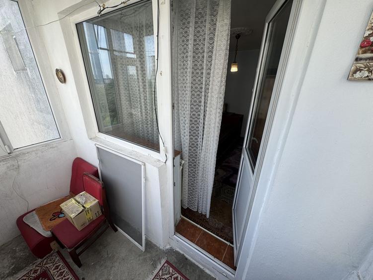 Apartament 3 camere zona Cet cu Centrala - 8