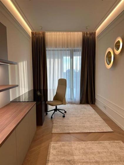 Apartament cu 3 camere decomandat în Floreasca
