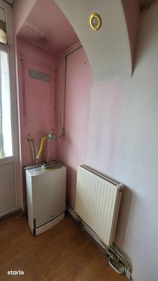 Apartament cu 4 camere decomandat în Tolstoi