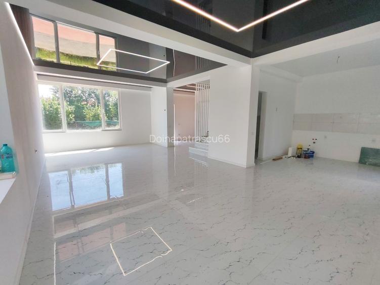 Oferta proprietar/ Comision 0%/ Vila 4 cam+Terasa, Lac Pipera