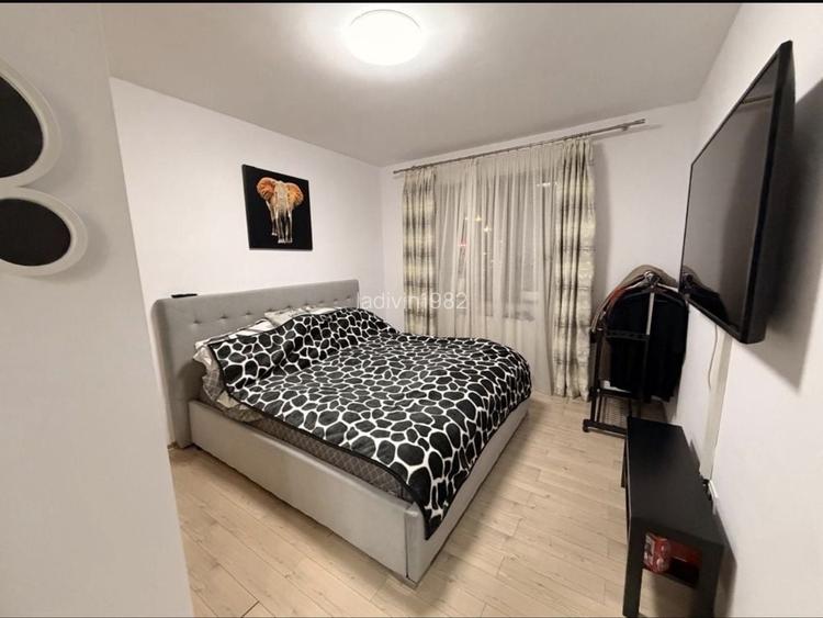 Apartament 2 camere, 57 m2, parcare privata si boxa in pod Strada Soarelui