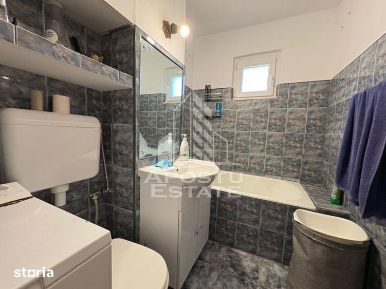Apartament cu 2 camere semidecomandat în Girocului