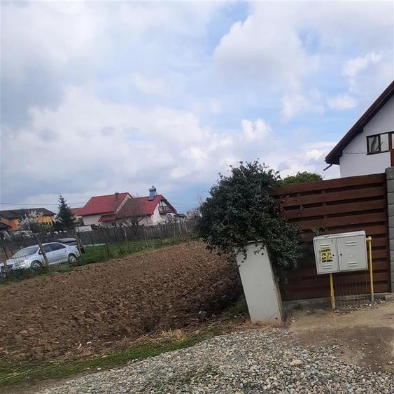 Teren intravilan de 1213 mp, în 9 Mai
