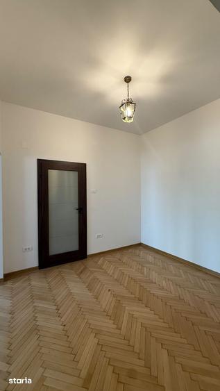 Apartament cu 3 camere în Eminescu