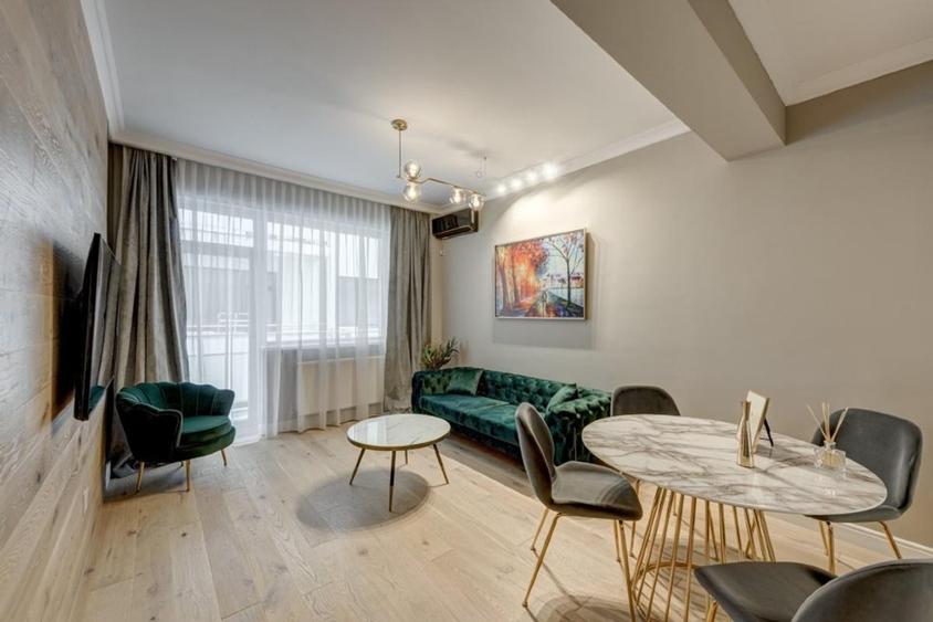 Apartament cu 2 camere decomandat, mobilat în Aviației