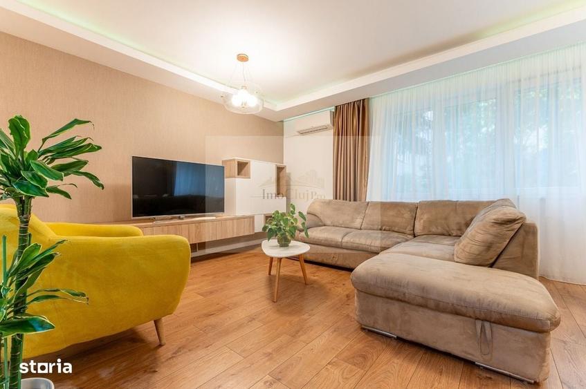 Apartament cu 4 camere în Plopilor