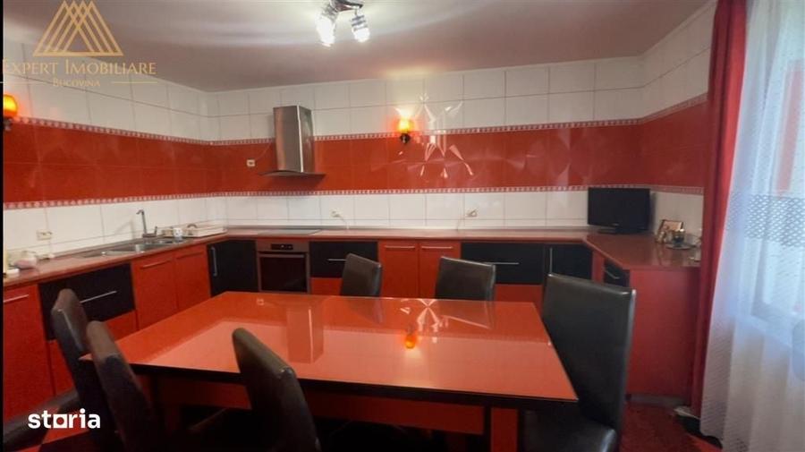 Casă cu 4 camere în Central