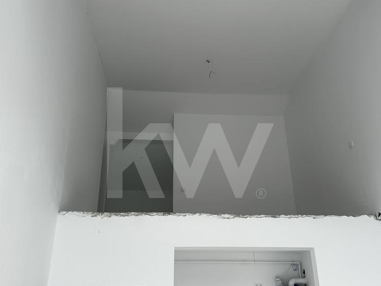 Apartament cu 3 camere decomandat în Cristian
