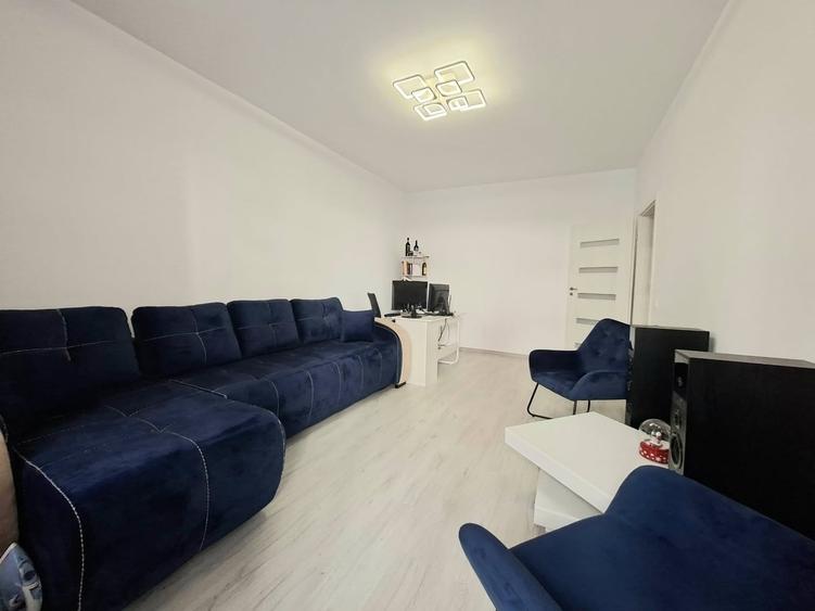 Apartament cu 2 camere decomandat în Berceni