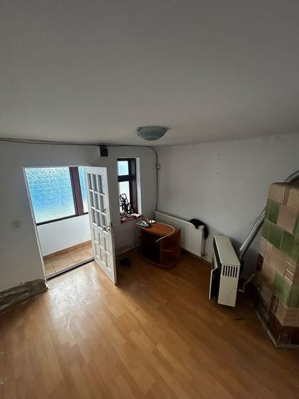 Casă cu 3 camere în Central