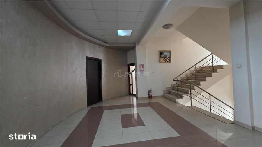 Spațiu comercial, de 1,386 mp, în Bordei