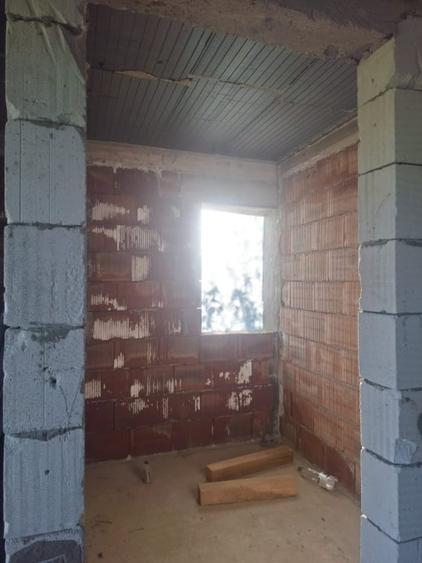 Casă individuală cu 5 camere cu Canalizare în Vălenii de Munte