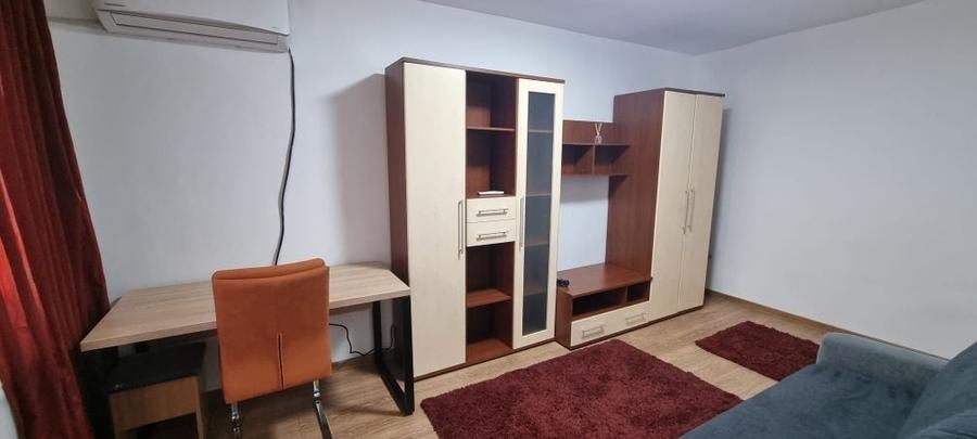 Garsonieră decomandată în Exterior Vest