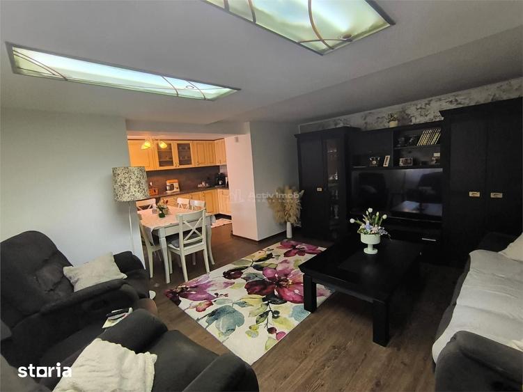 Casă cu 6 camere cu Teren 200 Mp în Muncitoresc