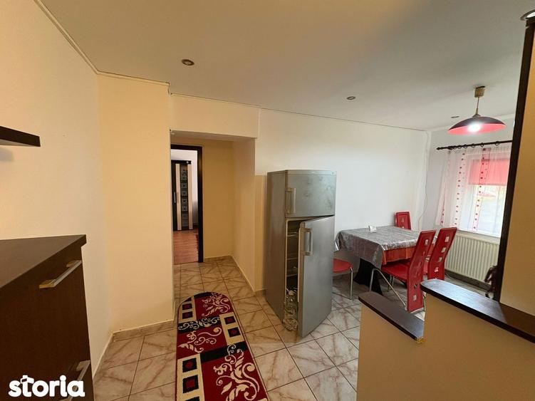 Apartament cu 2 camere, mobilat în Lenin