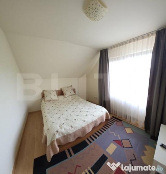 Casa de vanzare, 6 camere, 340 mp, cu 22 arii de teren, zona - 9