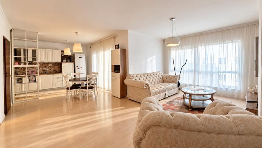 Apartament cu 2 camere semidecomandat în Băneasa