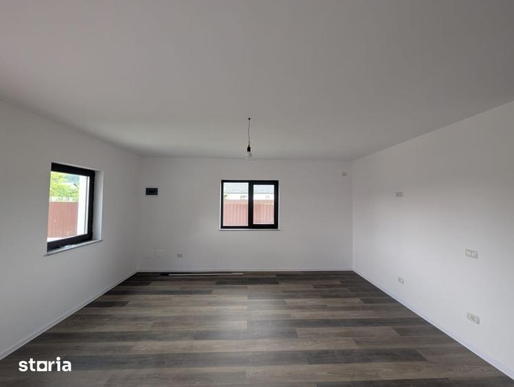 Casă cu 4 camere cu Teren 350 Mp în Hemeiuș