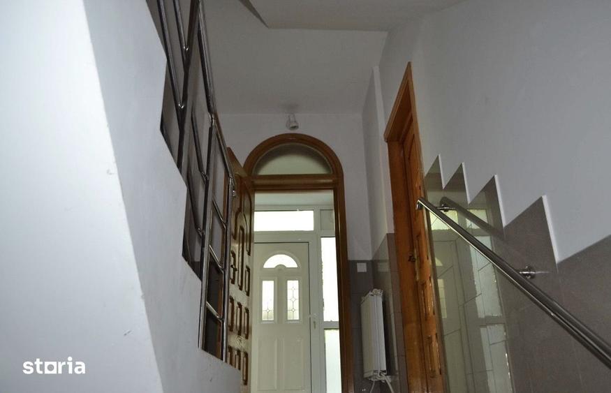 Casă cu Teren 750 Mp în Bucium