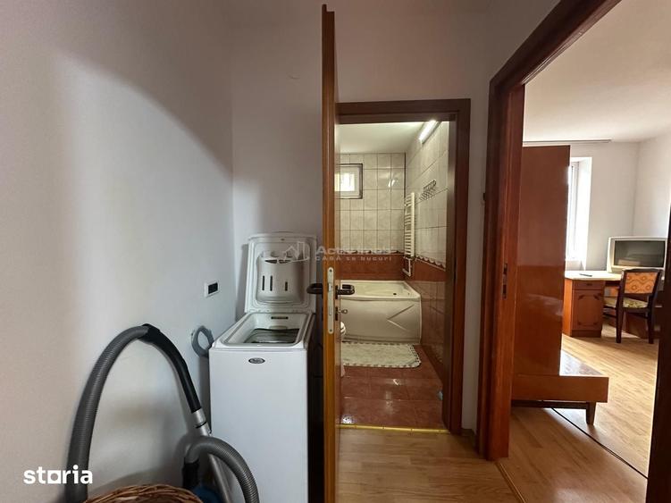 Apartament cu 3 camere semidecomandat în Luncă
