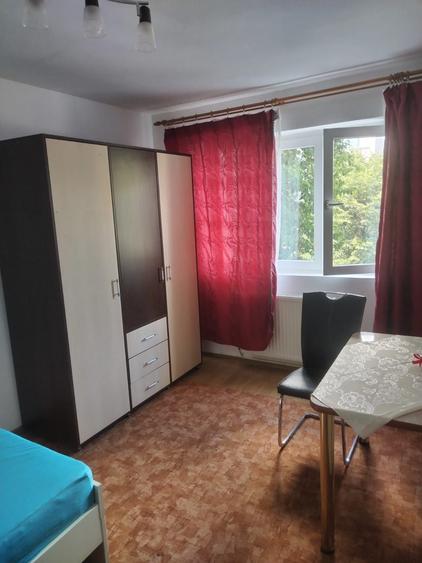 Apartament cu 2 camere decomandat în Dosu Bricii