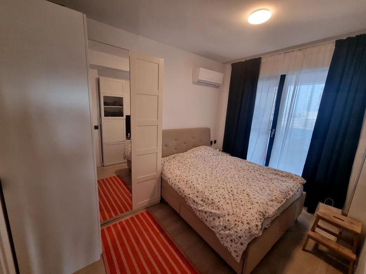 Apartament cu 3 camere decomandat în Faleza Nord