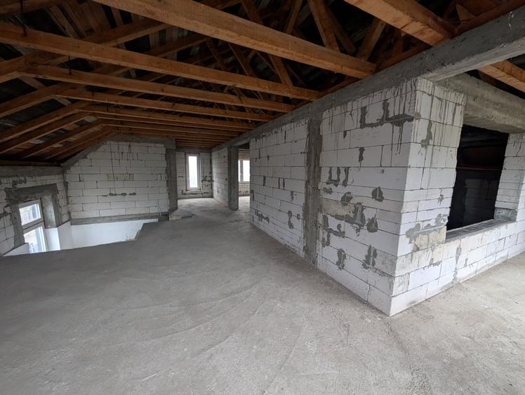 Casă individuală cu 4 camere cu Teren 480 Mp în Exterior Nord