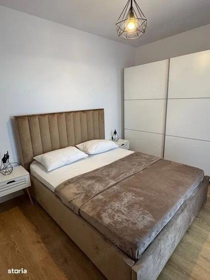 Apartament cu 3 camere semidecomandat în Torontalului