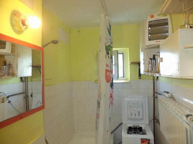 Garsonieră decomandată în Buziașului