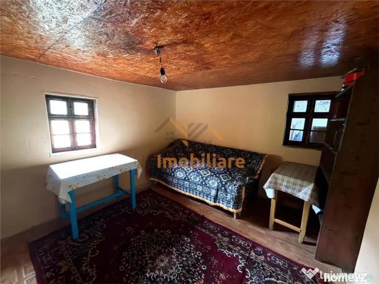 Casă cu 4 camere cu Teren 2846 Mp în Călățea