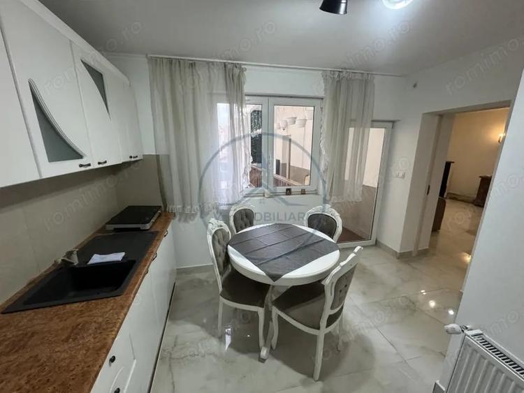 Apartament cu 3 camere decomandat în Ultracentral