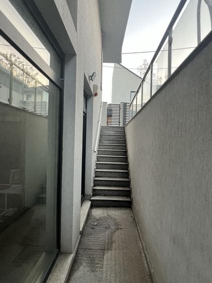 Apartament în Apărătorii Patriei