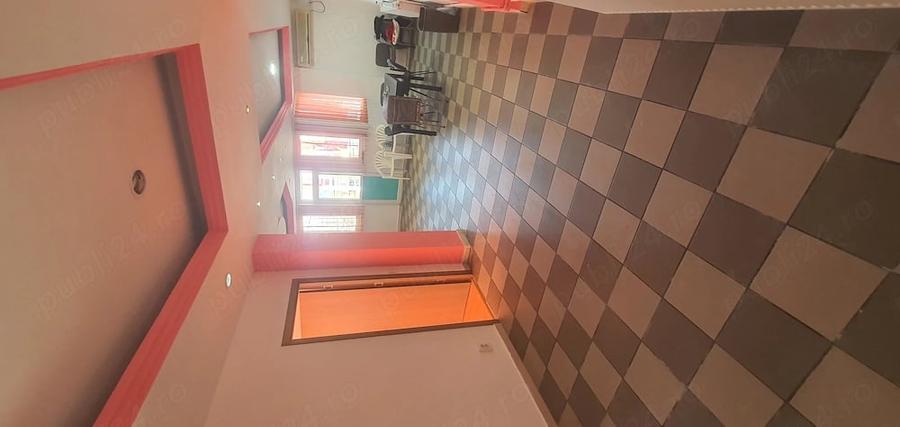 Apartament cu 4 camere decomandat în Fundeni