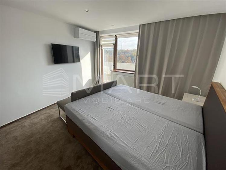 Vila de lux 5 camere +1500mp teren Cisnadie - 4