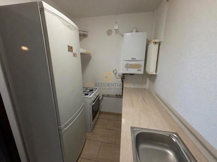 Apartament cu 3 camere decomandat, mobilat în Berceni