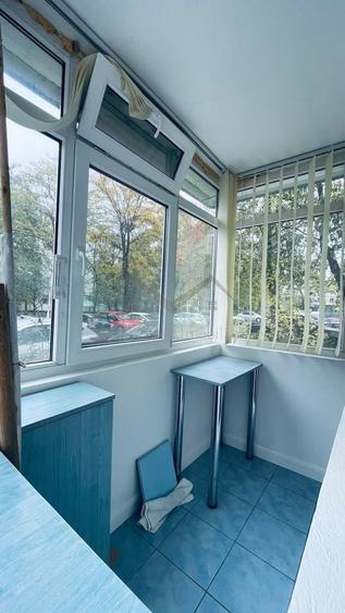 Apartament cu 2 camere semidecomandat în Podu Roș