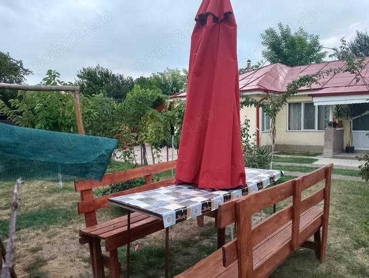 Casă cu 4 camere cu Teren 2300 Mp în Central