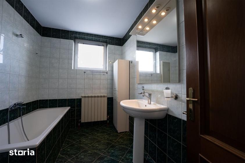 Apartament cu 4 camere în Ștefan cel Mare