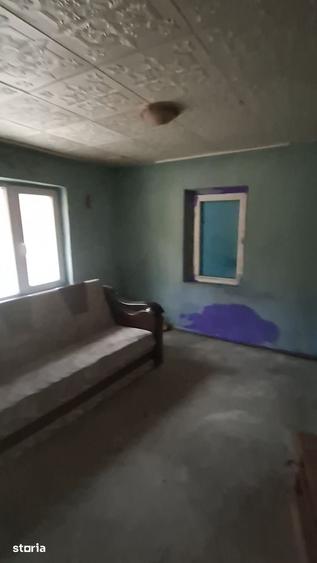 Casă cu 3 camere cu Teren 420 Mp în Bârnova