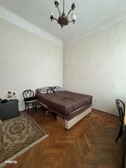 Casă cu 3 camere cu Canalizare în Ultracentral