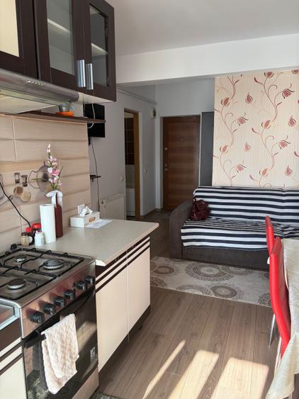 Apartament cu 2 camere decomandat în Exterior Vest