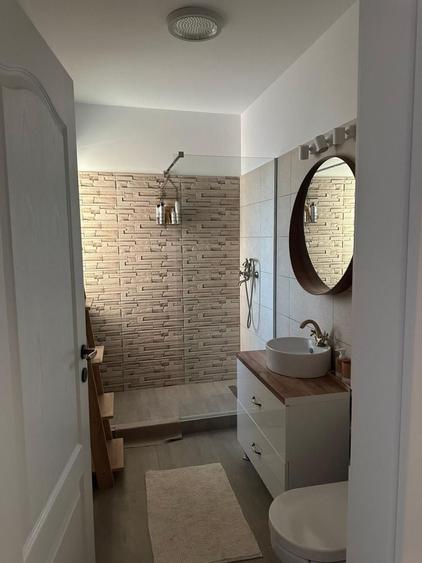 Apartament cu 2 camere decomandat în Chișoda