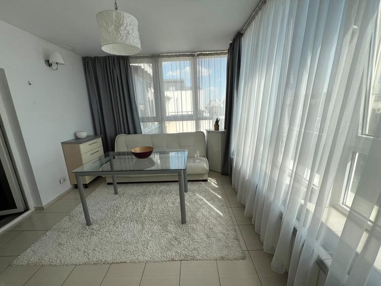 Apartament cu 2 camere semidecomandat în Calea Călărașilor