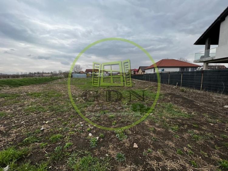 Teren Construcții intravilan de 1900 mp, în Terezian