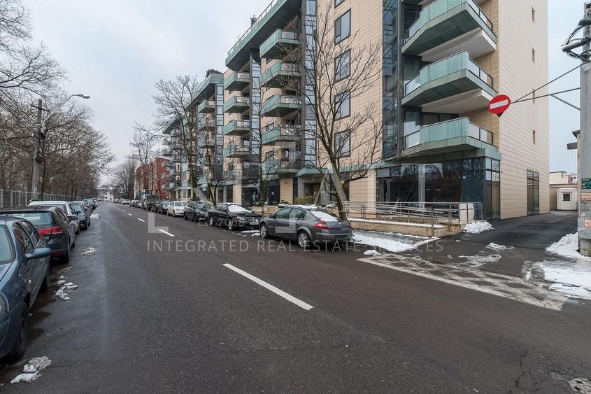 Garsonieră decomandată, mobilată în Domenii