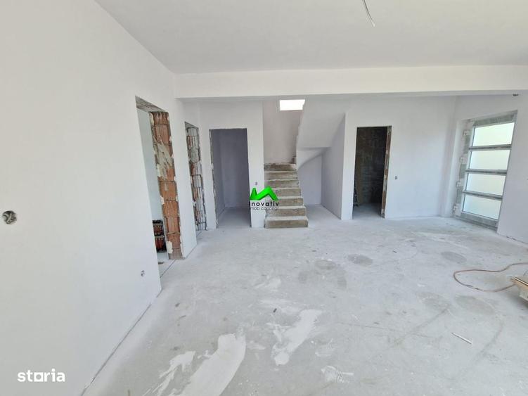 Casă cu 4 camere cu Teren 260 Mp în Șura Mică