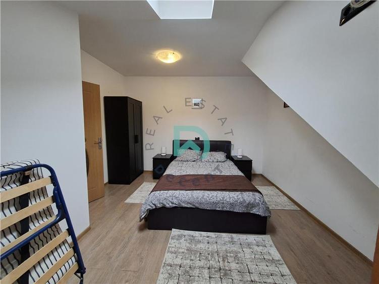 Apartament cu 3 camere decomandat, mobilat în 15 Noiembrie