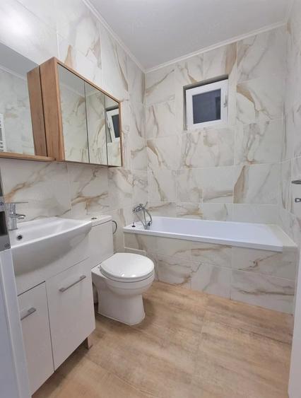 Apartament cu 2 camere decomandat în Aradului