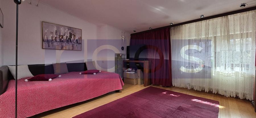 Casă individuală cu 5 camere cu Canalizare în Rosetti