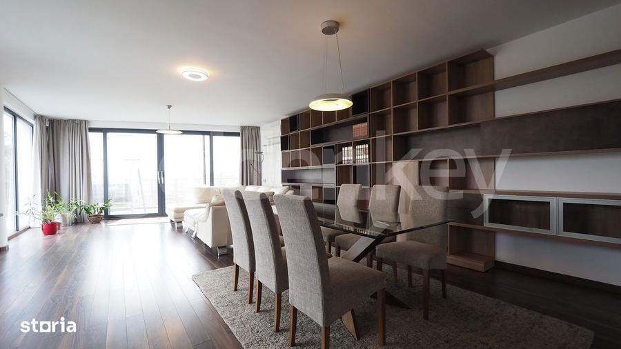 Apartament cu 5 camere, mobilat în Băneasa